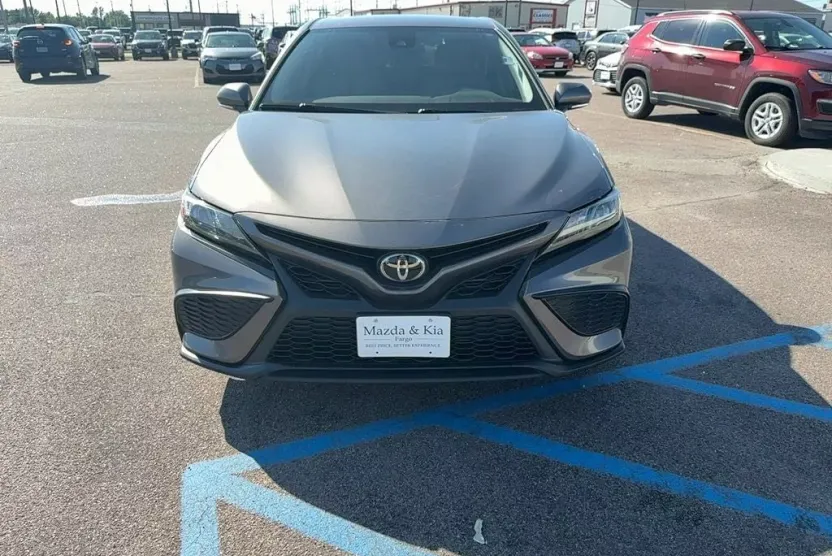 2024 Toyota Camry SE photo 1