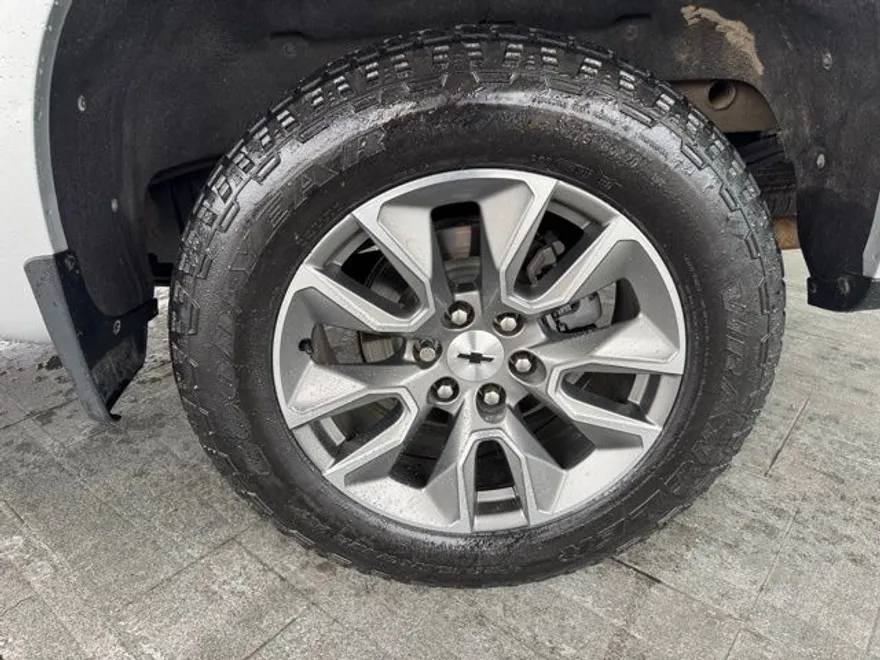 2022 Chevrolet Silverado 1500 RST photo 1