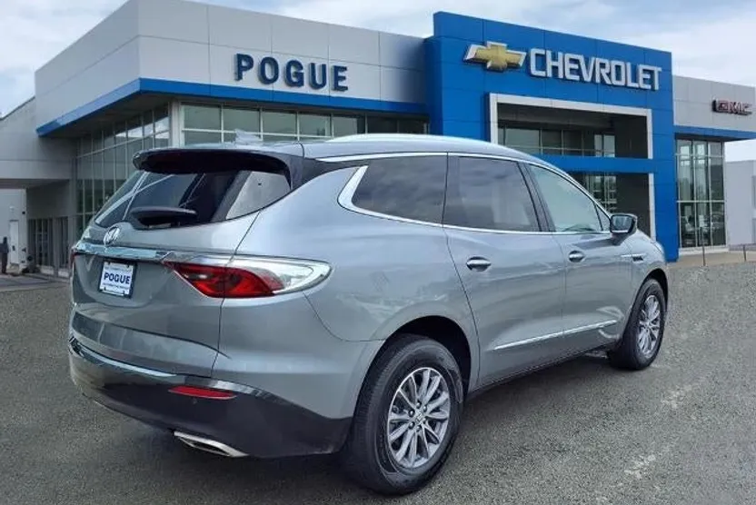 2024 Buick Enclave Premium photo 1