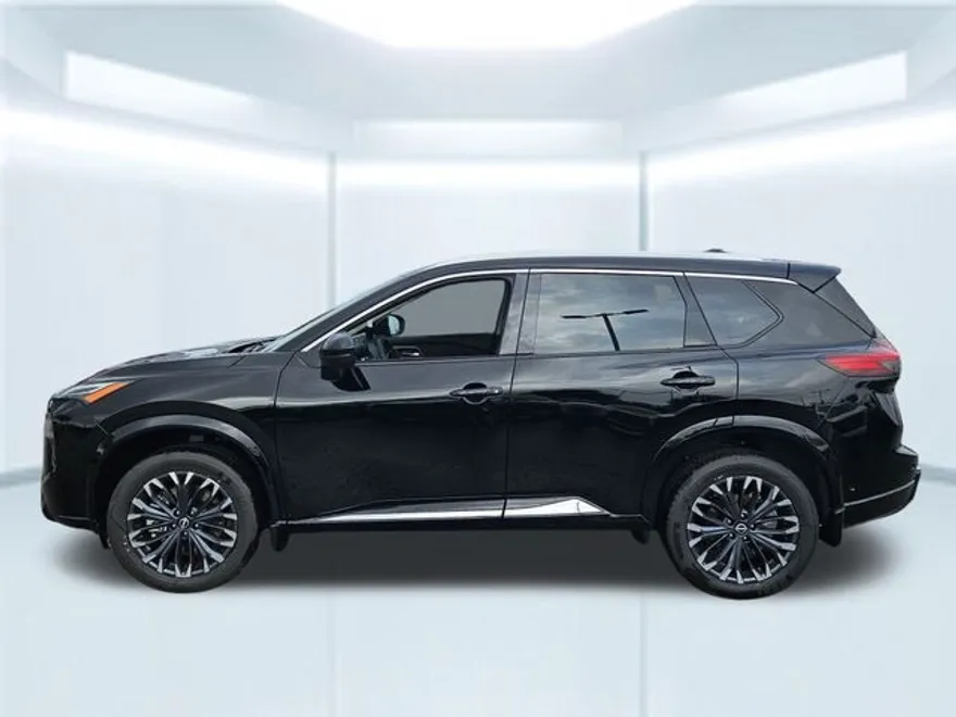 2025 Nissan Rogue Platinum photo 1