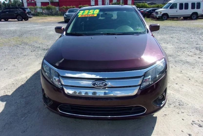 2011 Ford Fusion SE photo 1