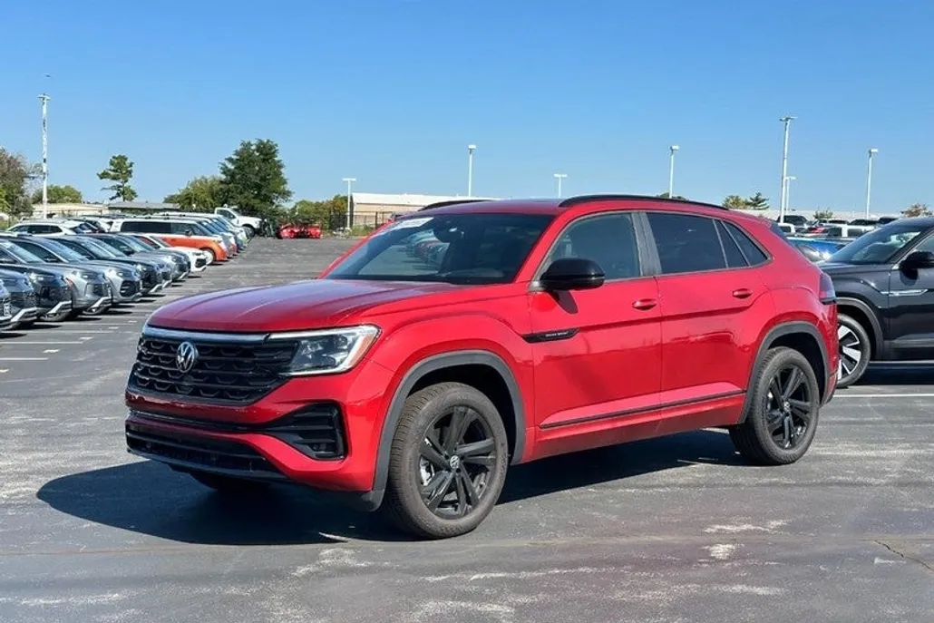 2025 Volkswagen Atlas Cross Sport SEL R-Line photo 1