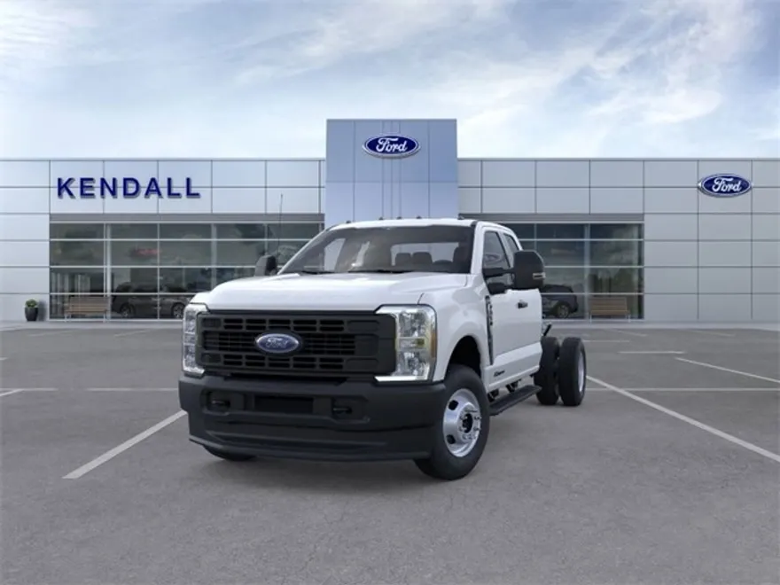 2025 Ford F-350 photo 1