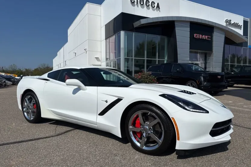 2014 Chevrolet Corvette Stingray 2LT photo 1