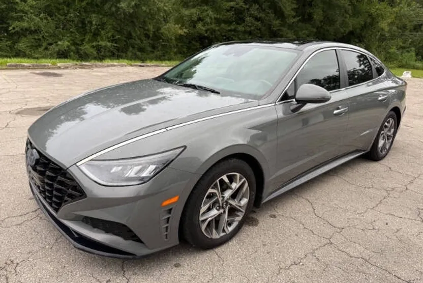2021 Hyundai Sonata SEL Convenience photo 1