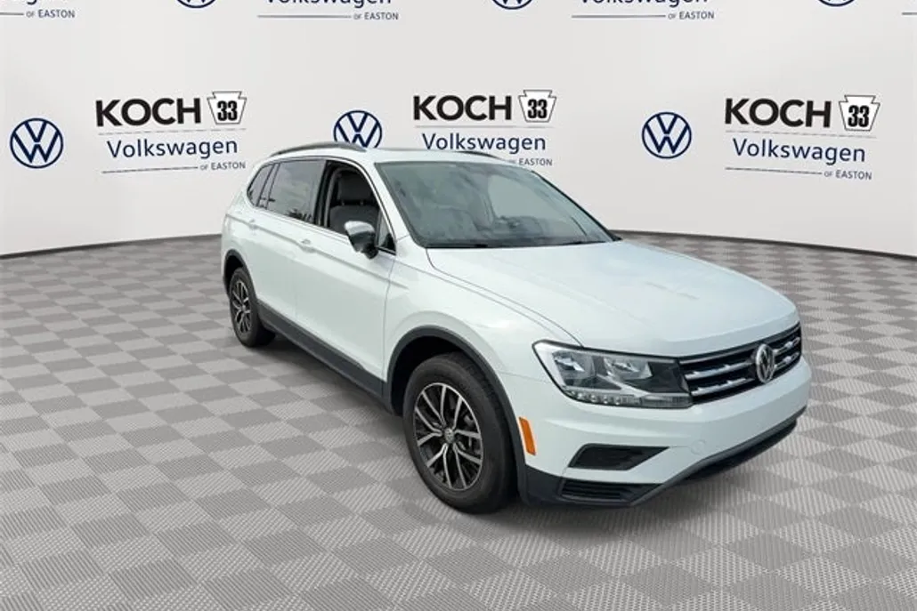 2021 Volkswagen Tiguan SE photo 1