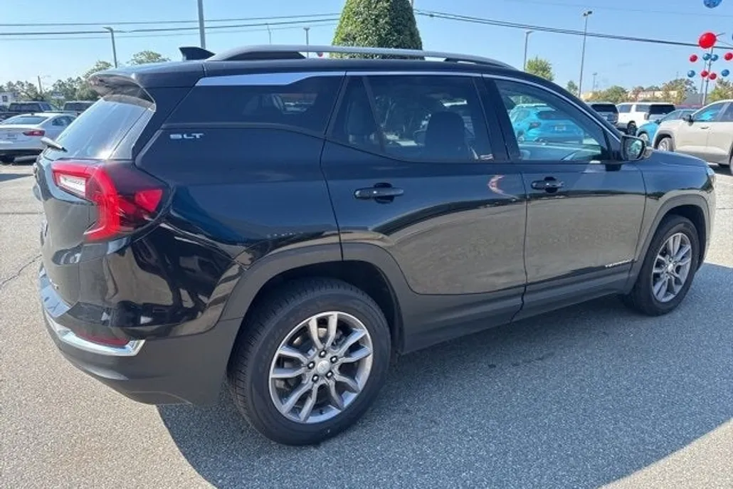 2024 Gmc Terrain SLT photo 1