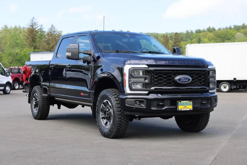 2023 Ford F-250 Lariat photo 1
