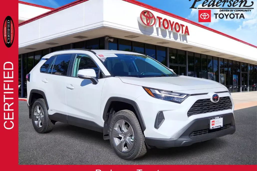 2025 Toyota RAV4 Hybrid XLE photo 1