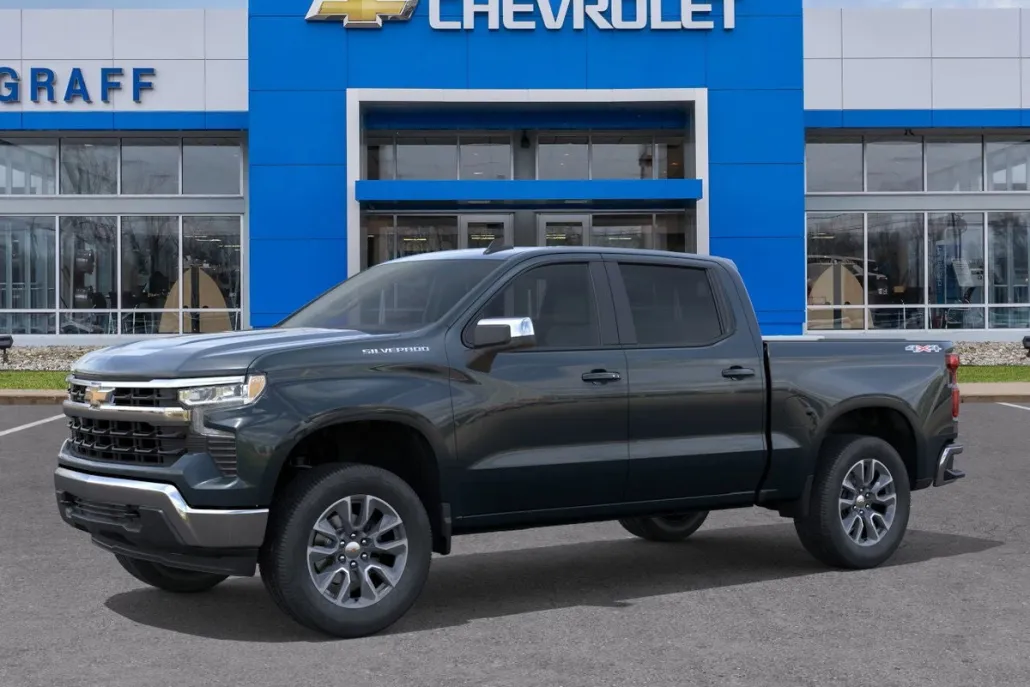 2026 Chevrolet Silverado 1500 LT photo 1