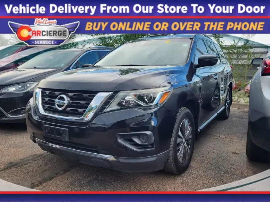 2019 Nissan Pathfinder S photo 1