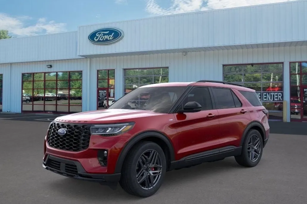 2025 Ford Explorer ST-Line photo 1