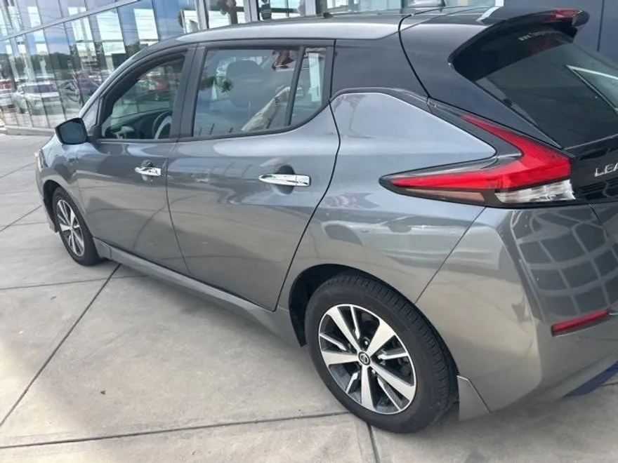 2022 Nissan Leaf Plus photo 1