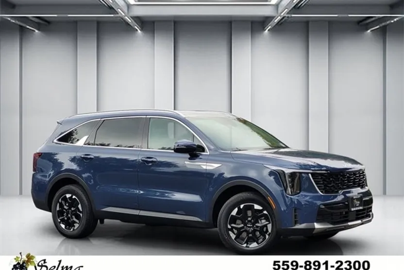 2026 Kia Sorento S photo 1