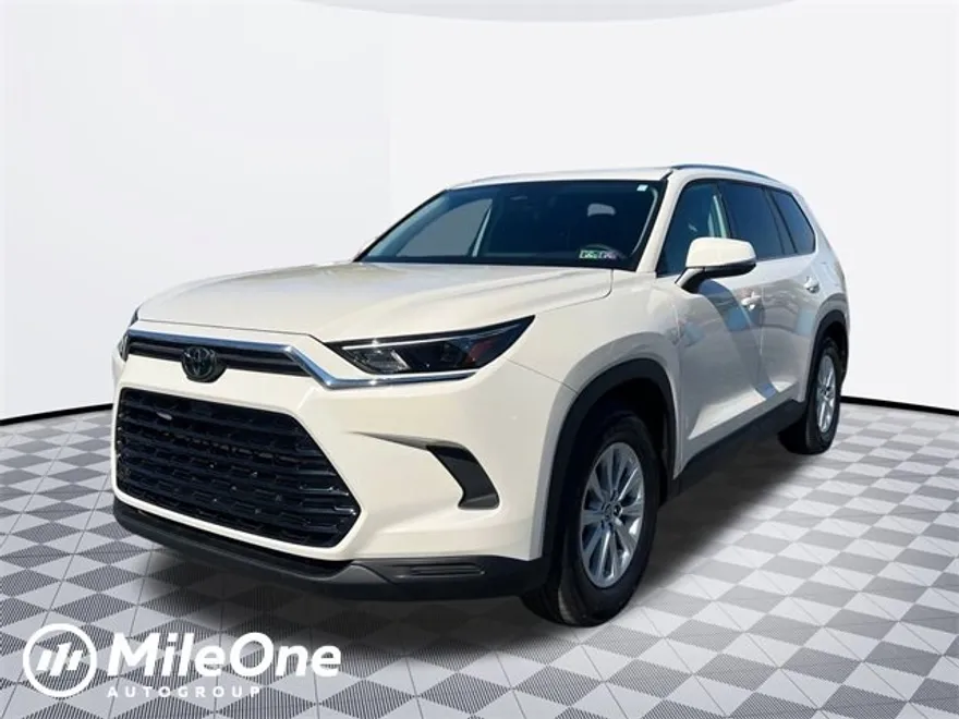 2024 Toyota Highlander Hybrid XLE photo 1