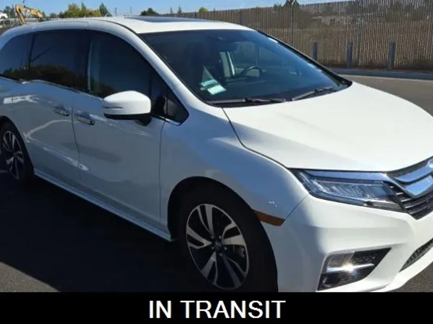 2018 Honda Odyssey Elite photo 1