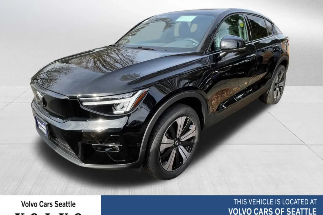 2023 Volvo C40 Recharge Plus photo 1