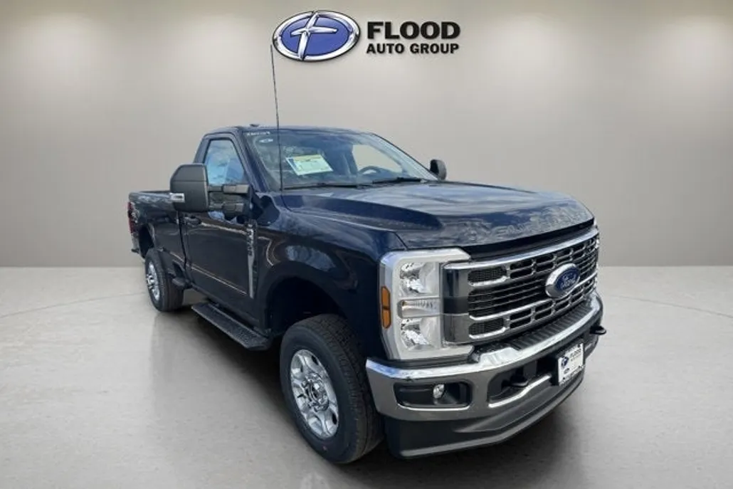 2025 Ford F-250 XLT photo 1