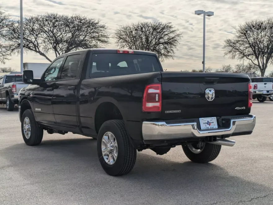 2024 Ram 2500 Big Horn photo 2