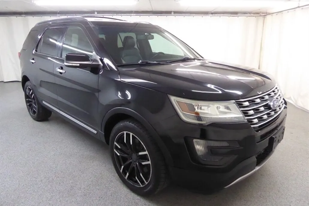2016 Ford Explorer Limited photo 1