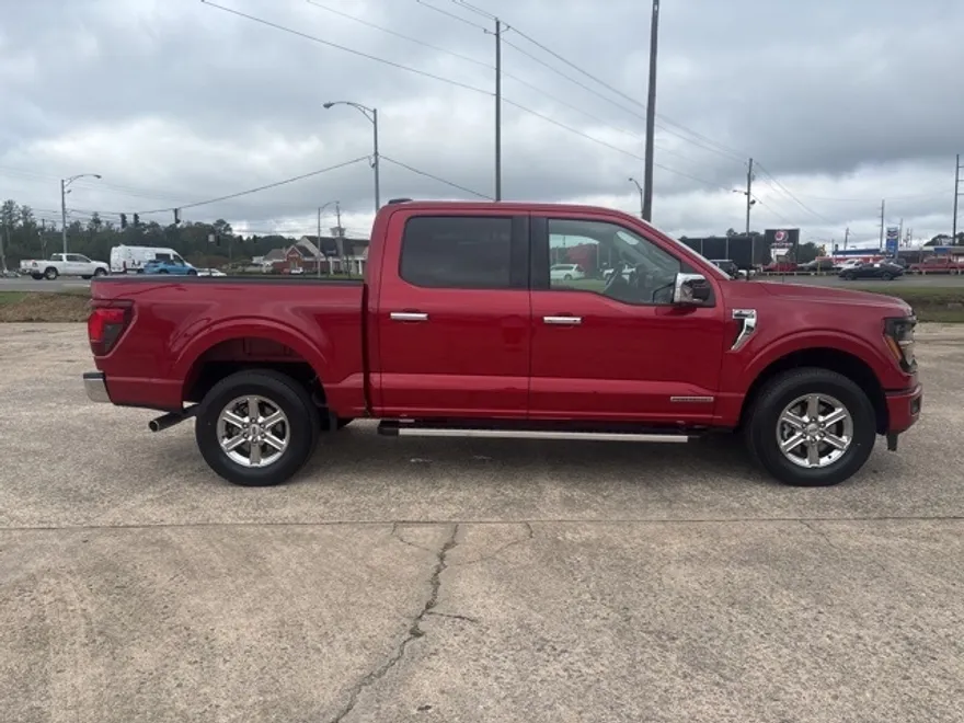 2024 Ford F-150 XLT photo 1
