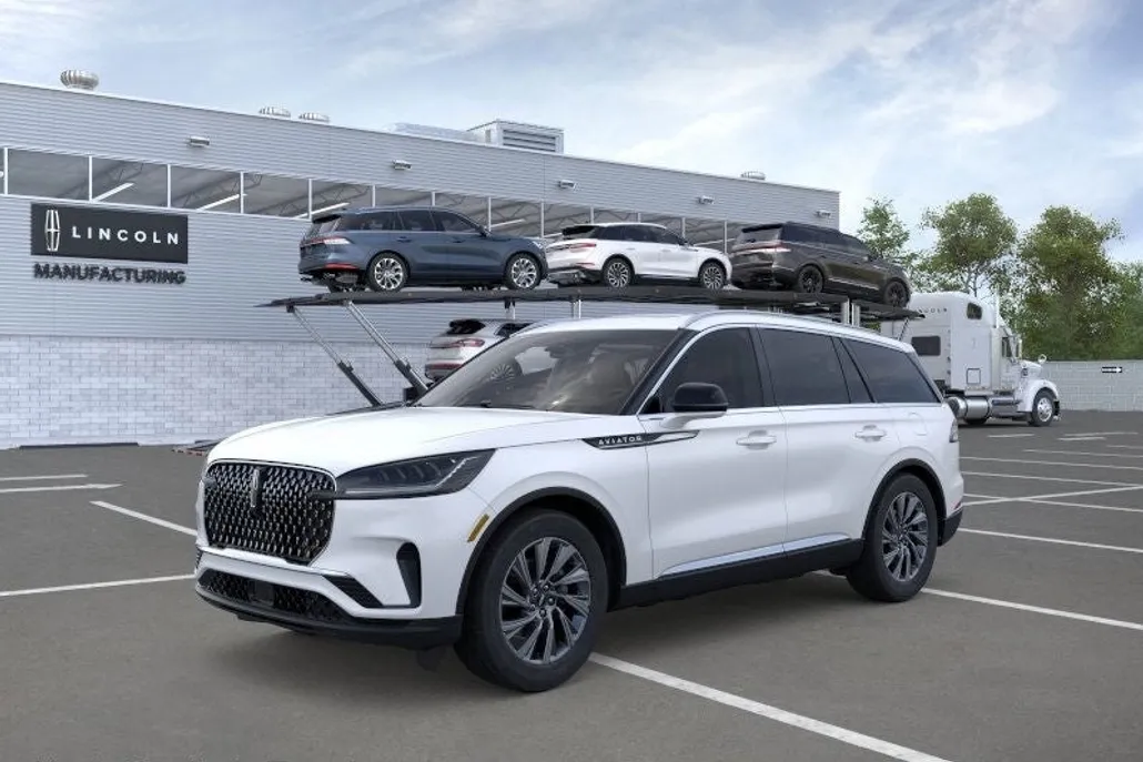 2025 Lincoln Aviator Premiere photo 1