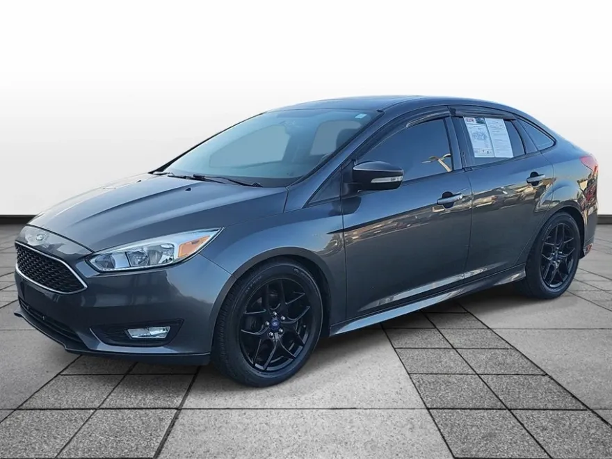 2016 Ford Focus SE photo 1