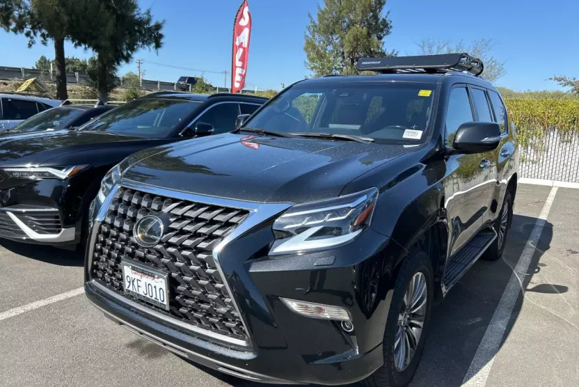 2023 Lexus GX 460 Luxury photo 1