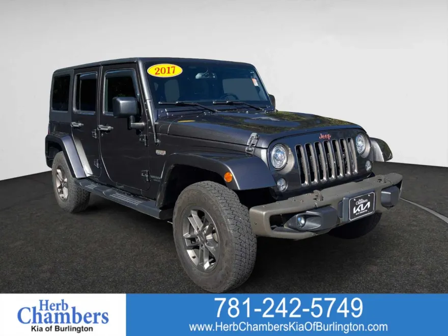 2017 Jeep Wrangler Unlimited Sahara photo 1