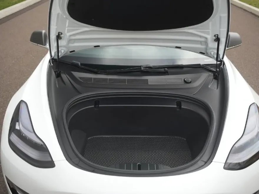 2020 Tesla Model 3 Performance photo 44