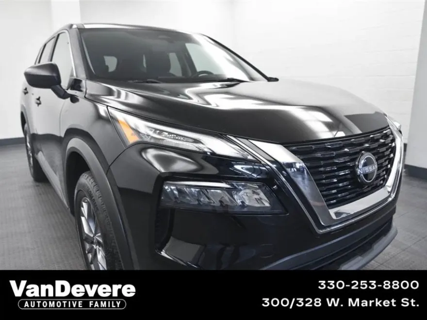 2023 Nissan Rogue SV photo 1