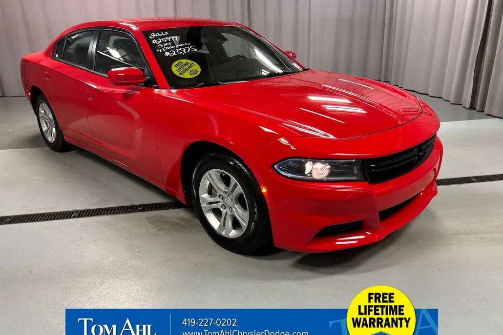 2022 Dodge Charger SXT photo 1