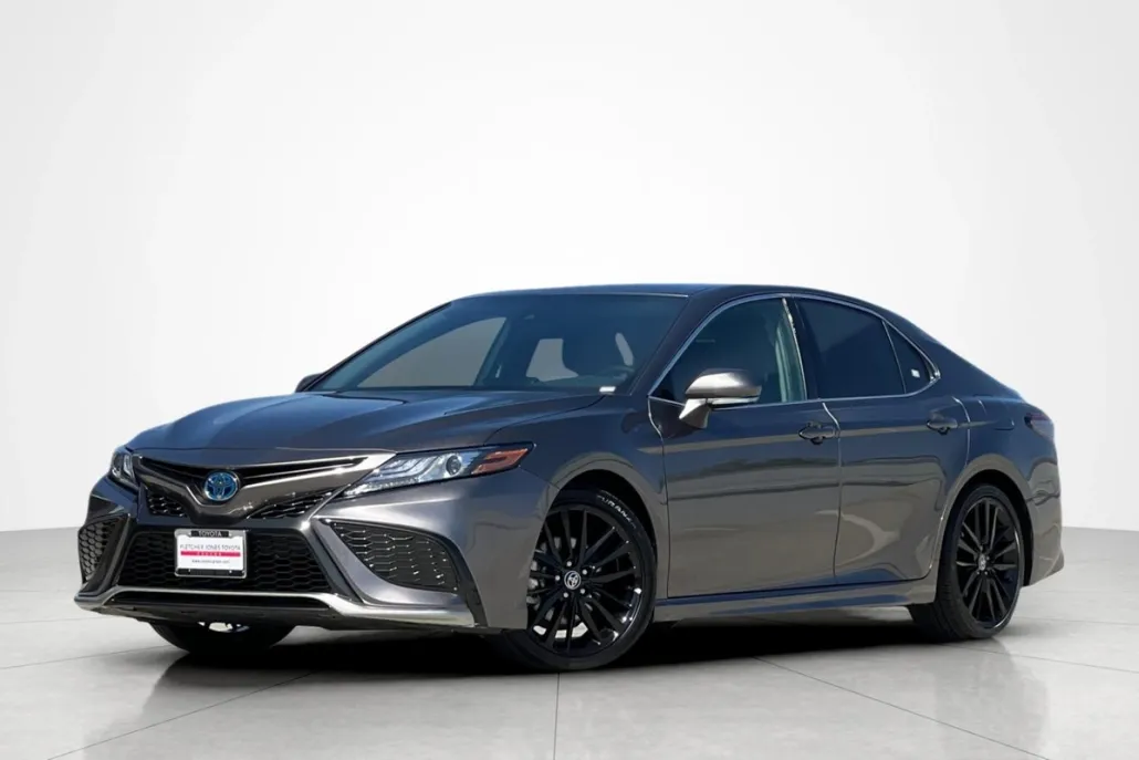 2024 Toyota Camry Hybrid XSE photo 1