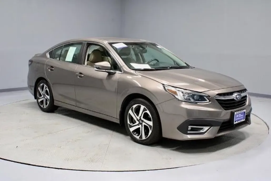 2022 Subaru Legacy Limited photo 1