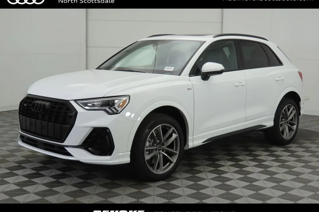 2025 Audi Q3 45 TFSI S line Premium photo 1