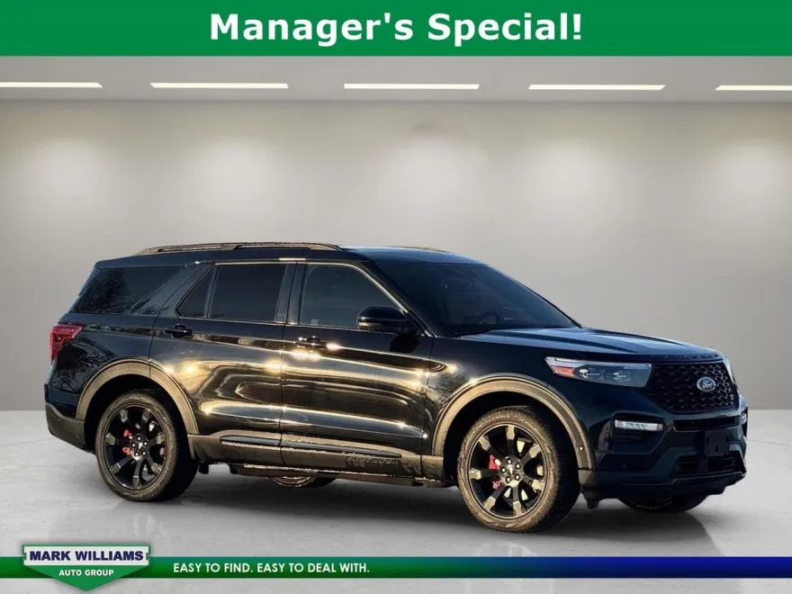 2022 Ford Explorer ST photo 1