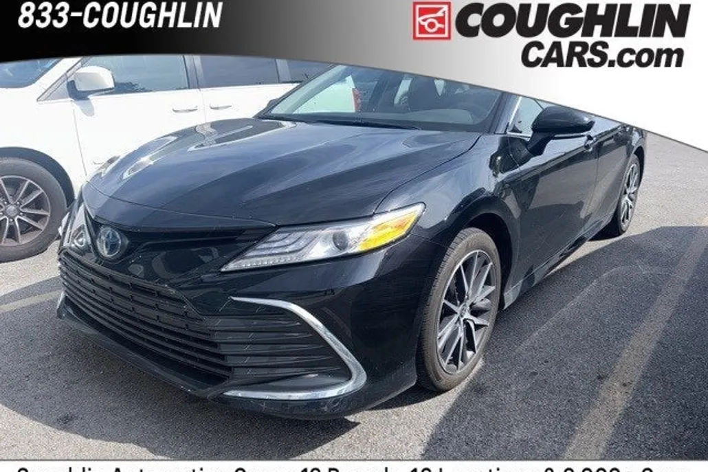 2023 Toyota Camry Hybrid XLE photo 1