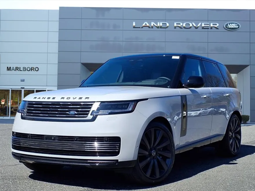 2025 Land Rover Range Rover SV photo 1