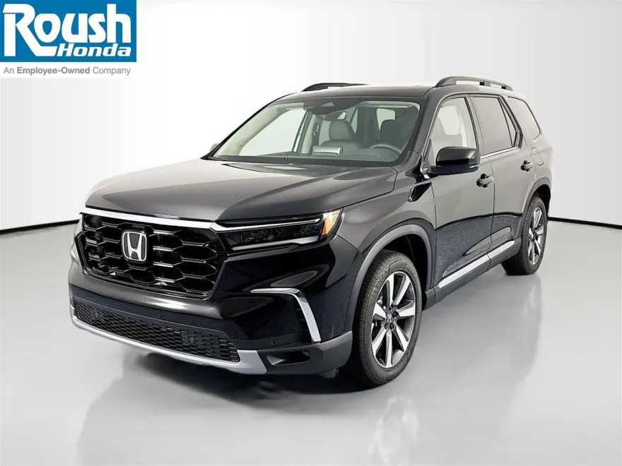 2025 Honda Pilot Touring photo 1