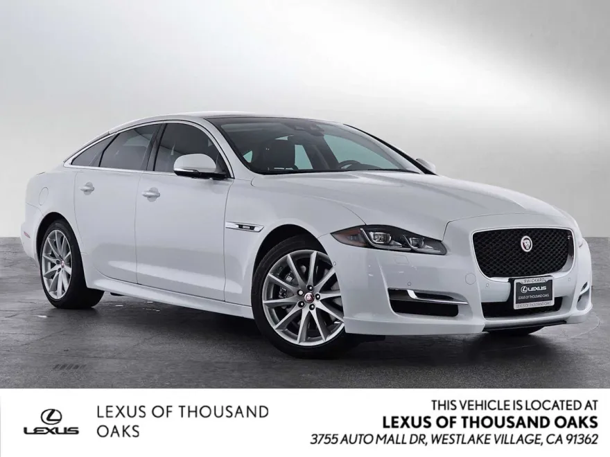 2019 Jaguar XJ R-Sport photo 1