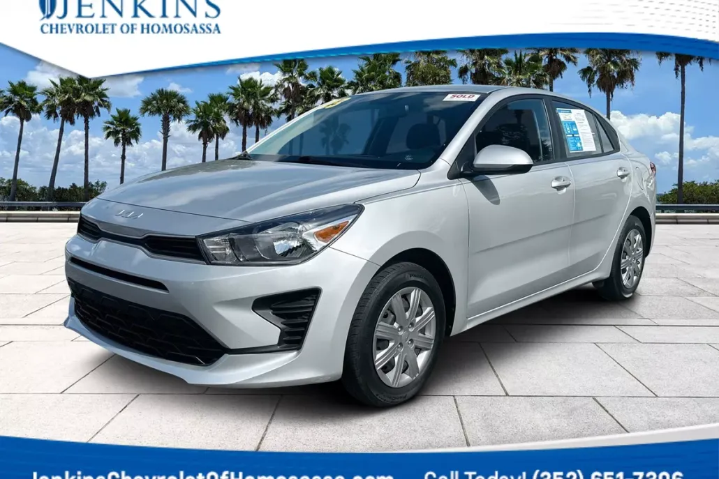 2023 Kia Rio LX photo 1
