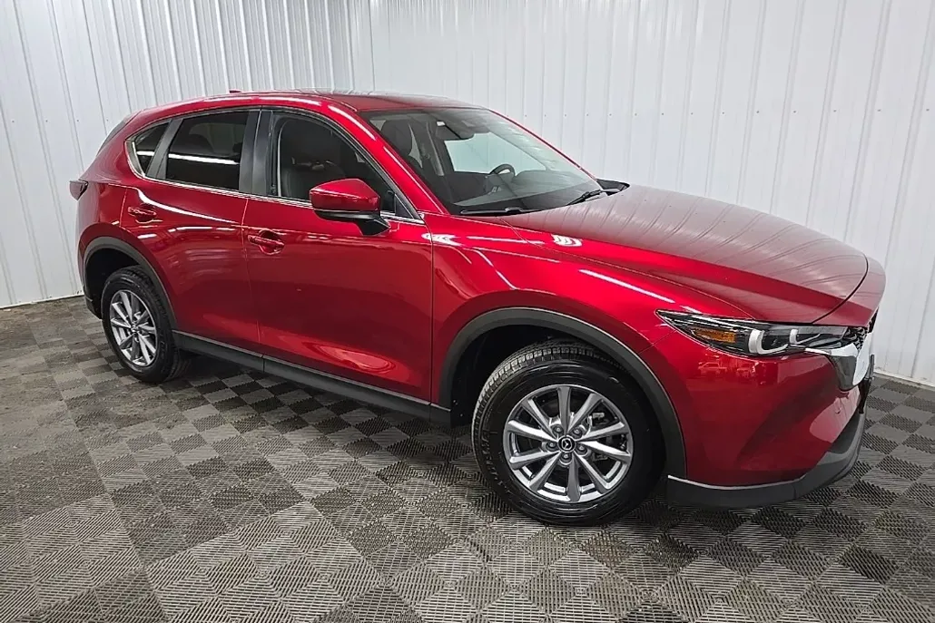 2023 Mazda CX-5 2.5 S Preferred photo 1