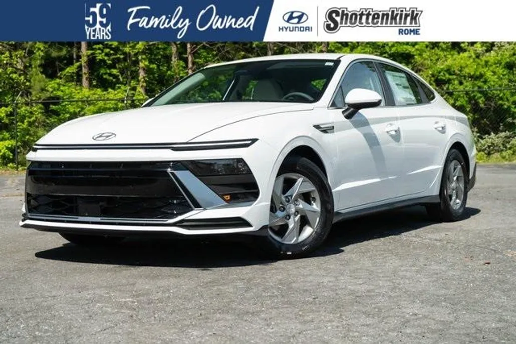 2025 Hyundai Sonata SE photo 1
