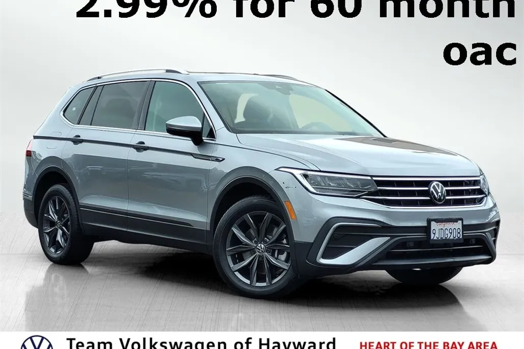 2023 Volkswagen Tiguan SE photo 1
