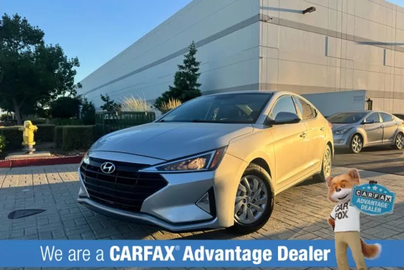 2019 Hyundai Elantra SE photo 1