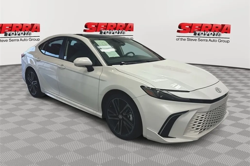2025 Toyota Camry XSE photo 1
