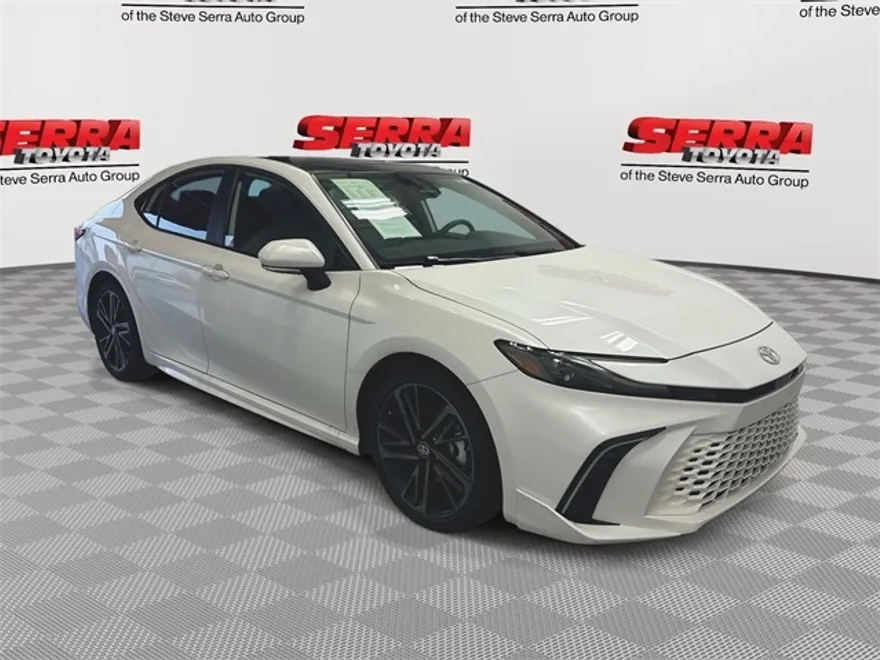 2025 Toyota Camry XSE photo 1