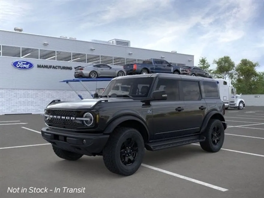 2025 Ford Bronco Outer Banks photo 1