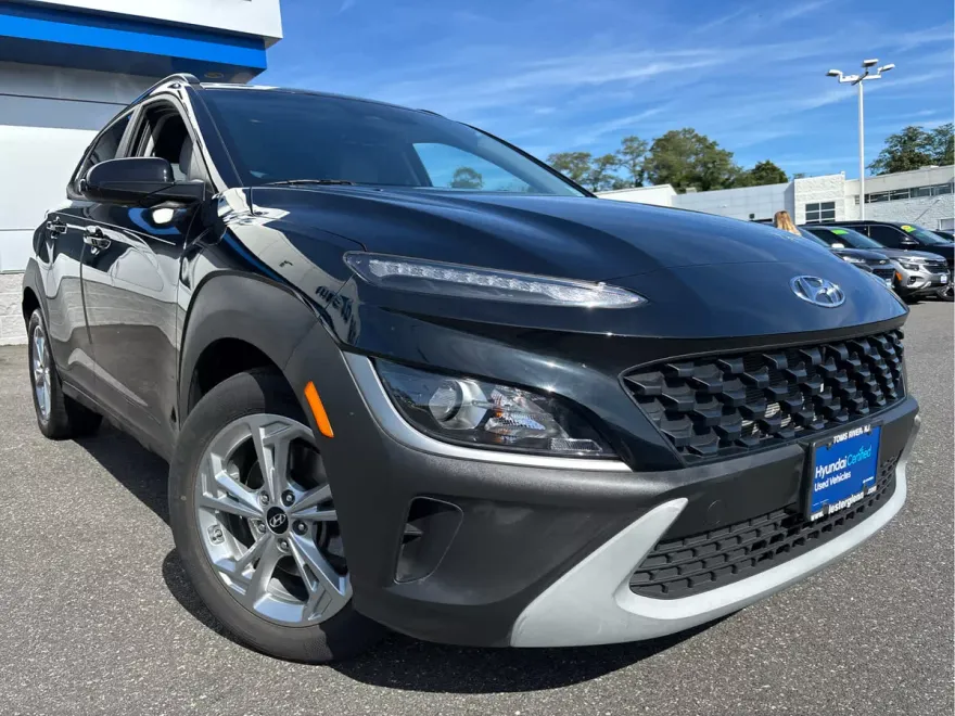 2023 Hyundai Kona SEL photo 1