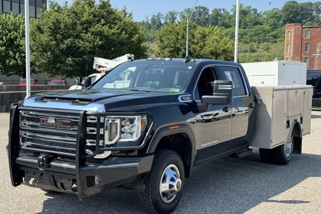 2023 Gmc Sierra 3500 HD SLE photo 1
